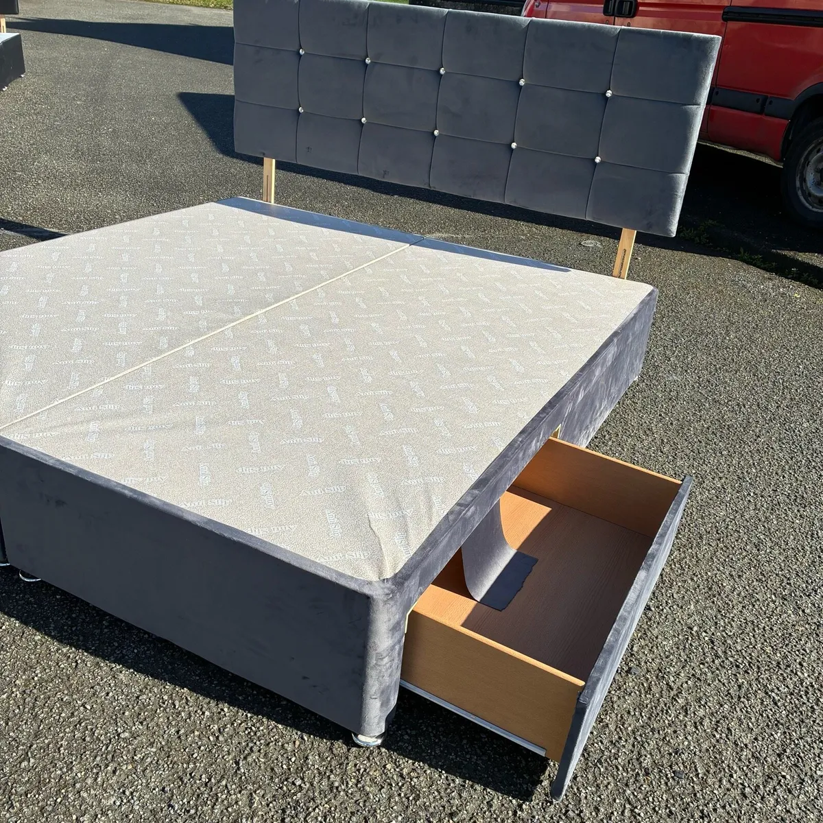 6ft super king bed base & 💎 Headboard & 2 Drawers - Image 2