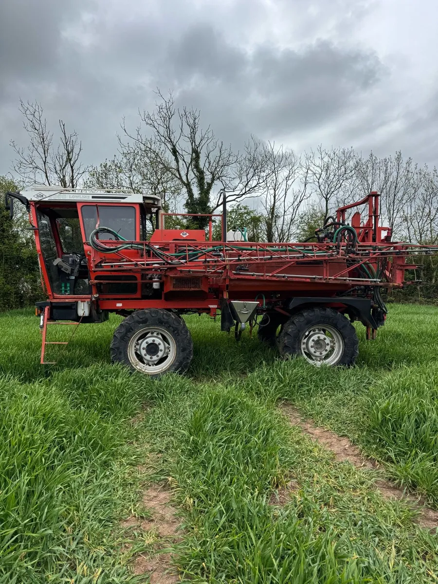 Sam self propelled sprayer - Image 1