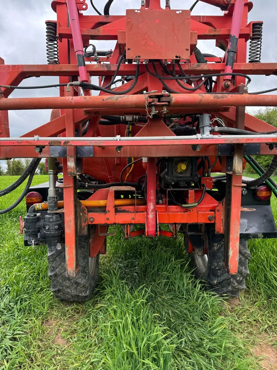 Sam self propelled sprayer - Image 3