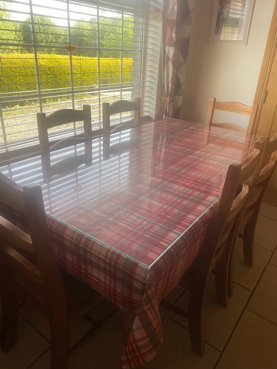 pine table and chairs - Image 3