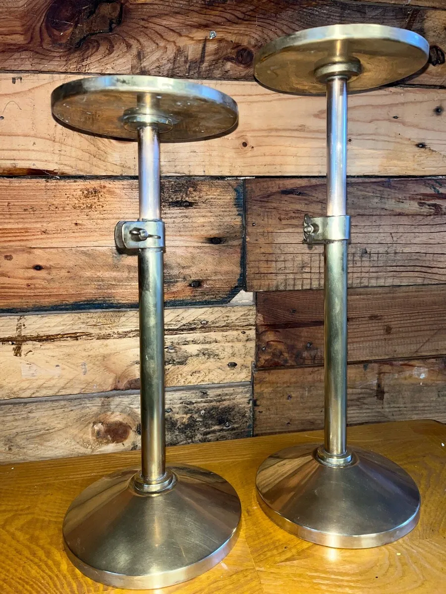 Pair of antique brass adjustable plant stands - Image 3