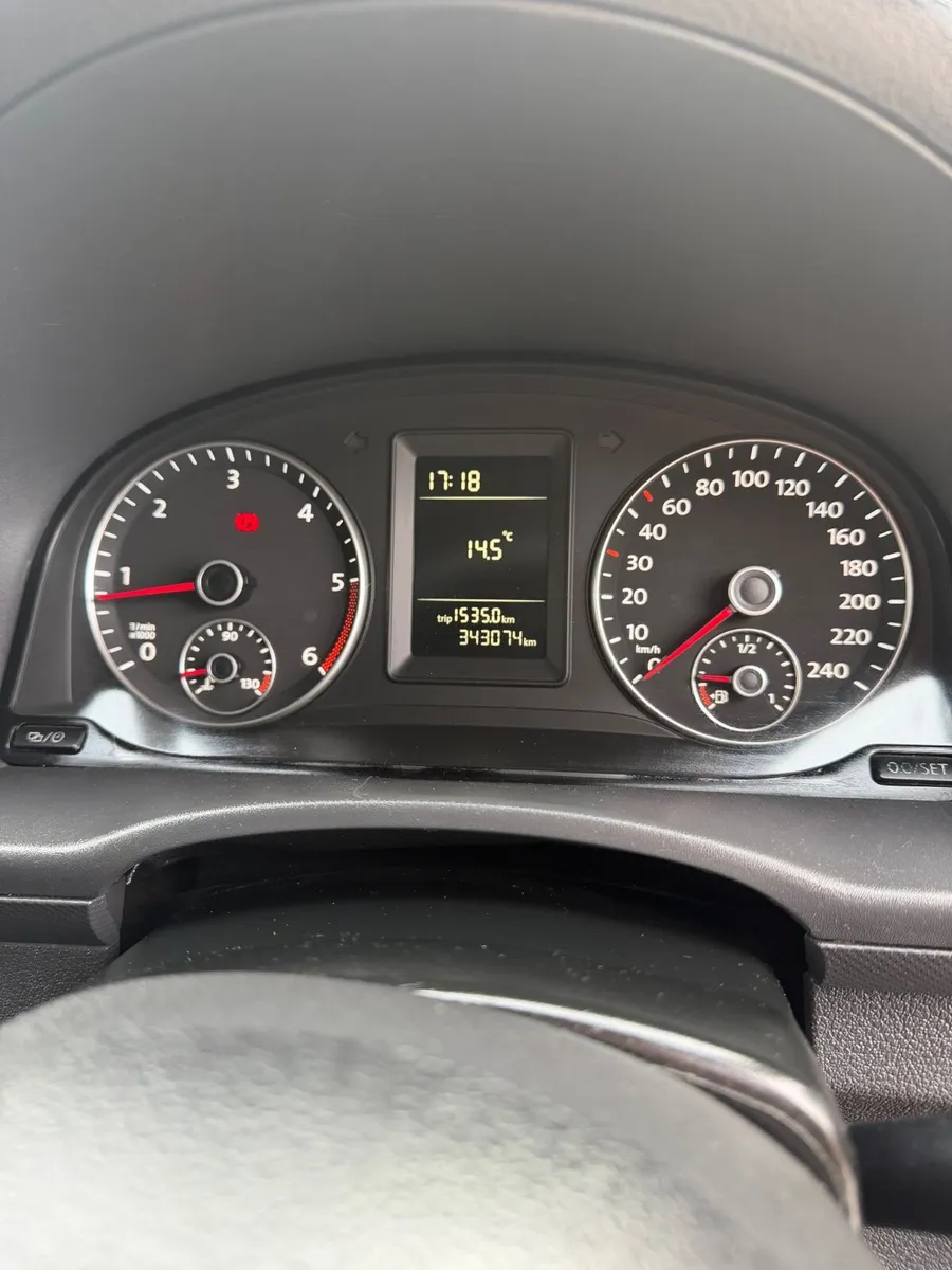 Volkswagen Caddy 2012 - Image 3