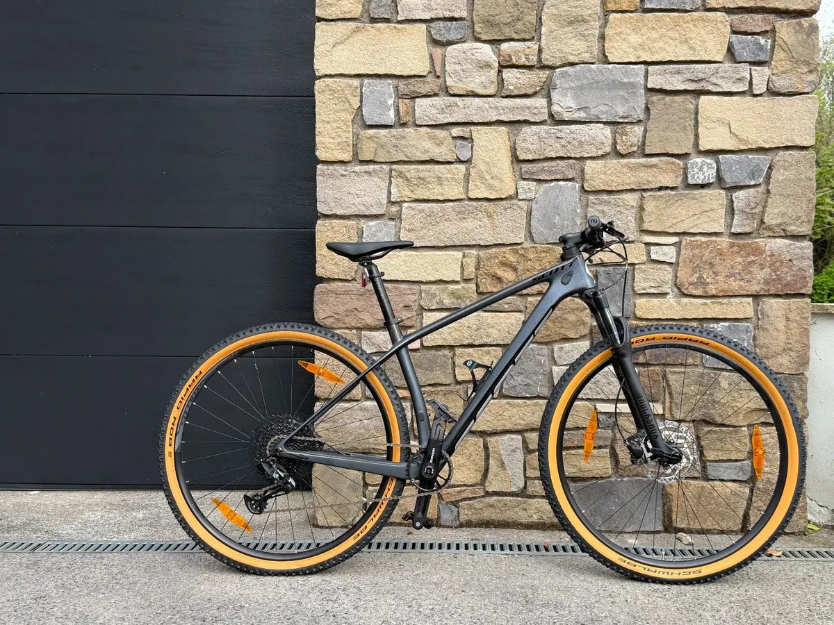Scott Scale 940 Mountain Bike - Image 1