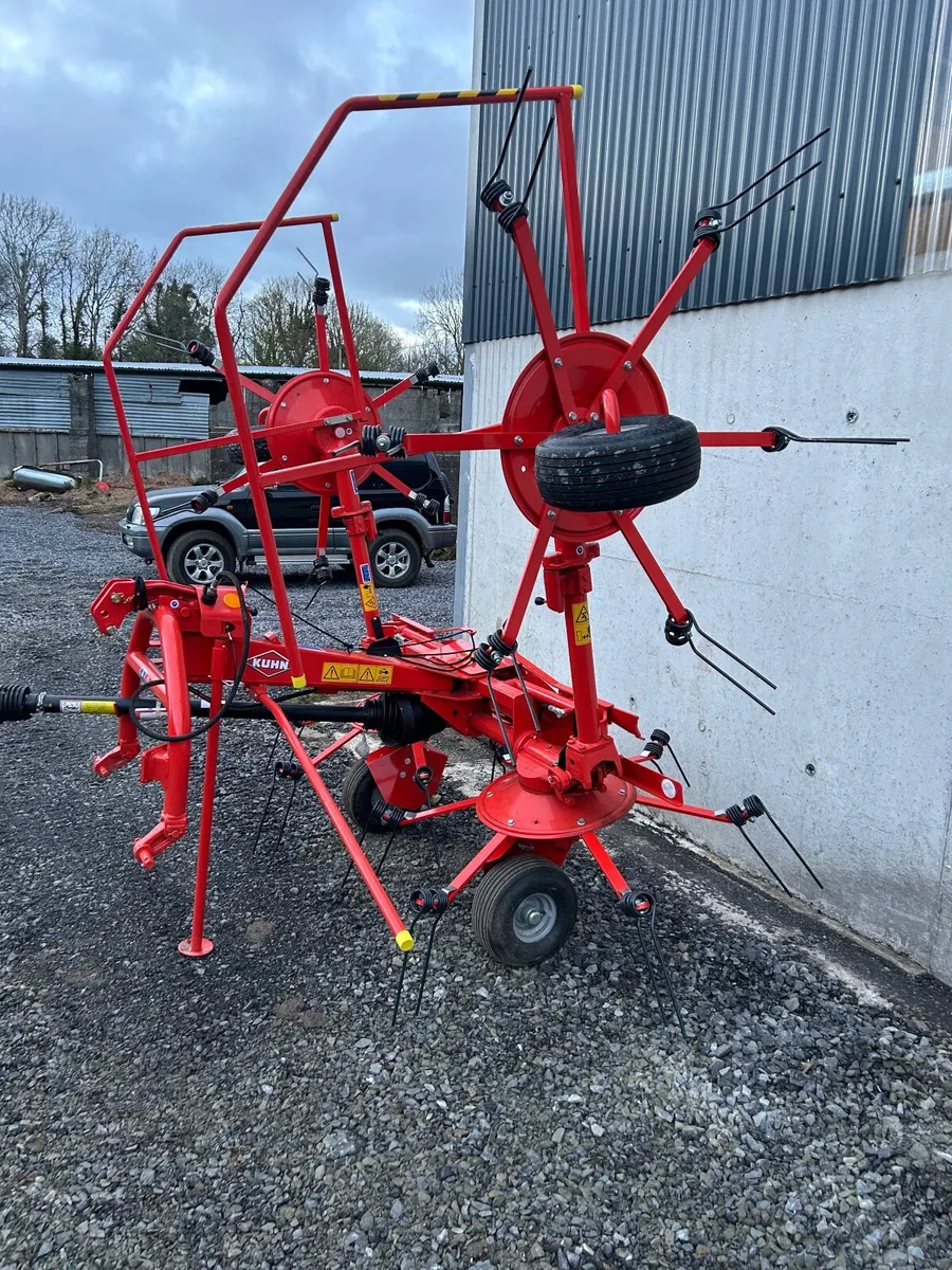 Kuhn 502 tedder - Image 3