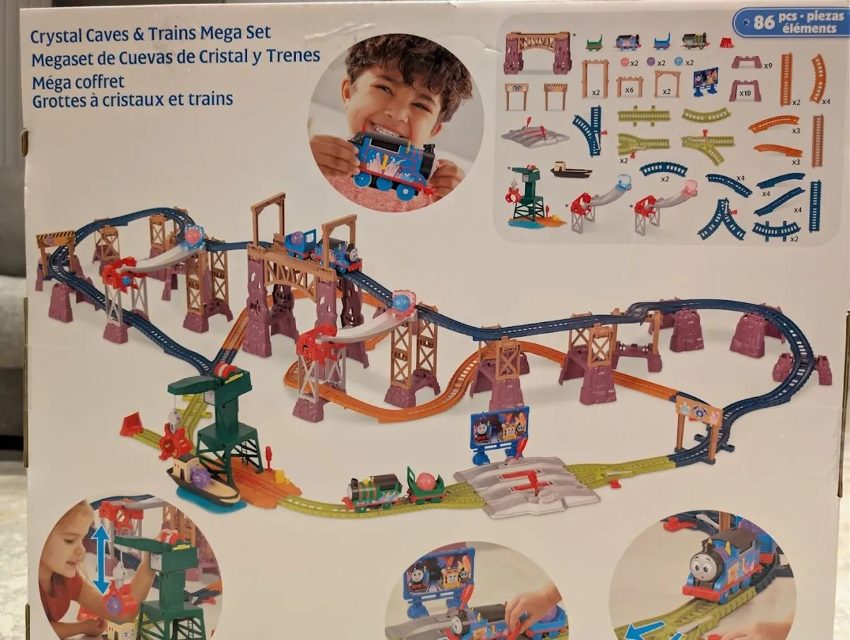 Thomas & Friends Crystal Caves & Trains Mega Set - Image 3