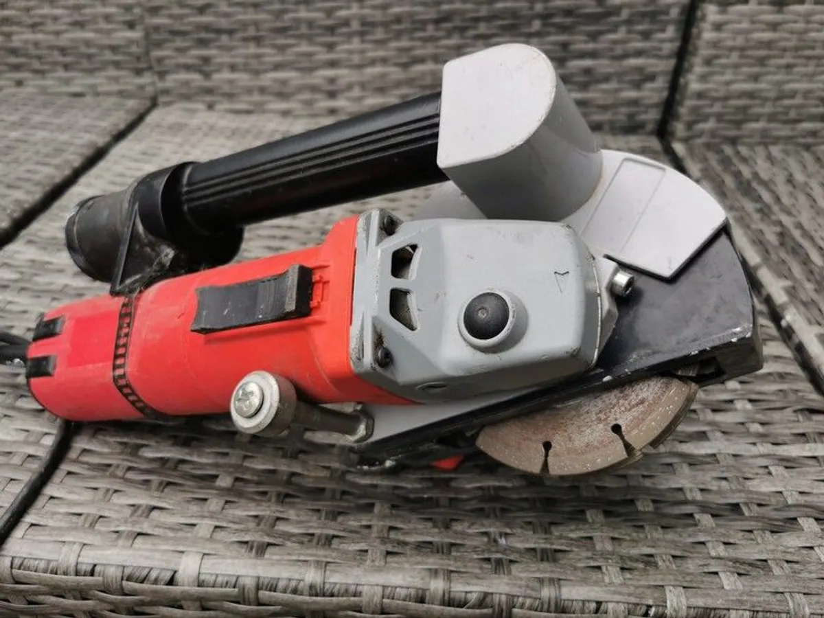 Milwaukee wall chaser - Image 4