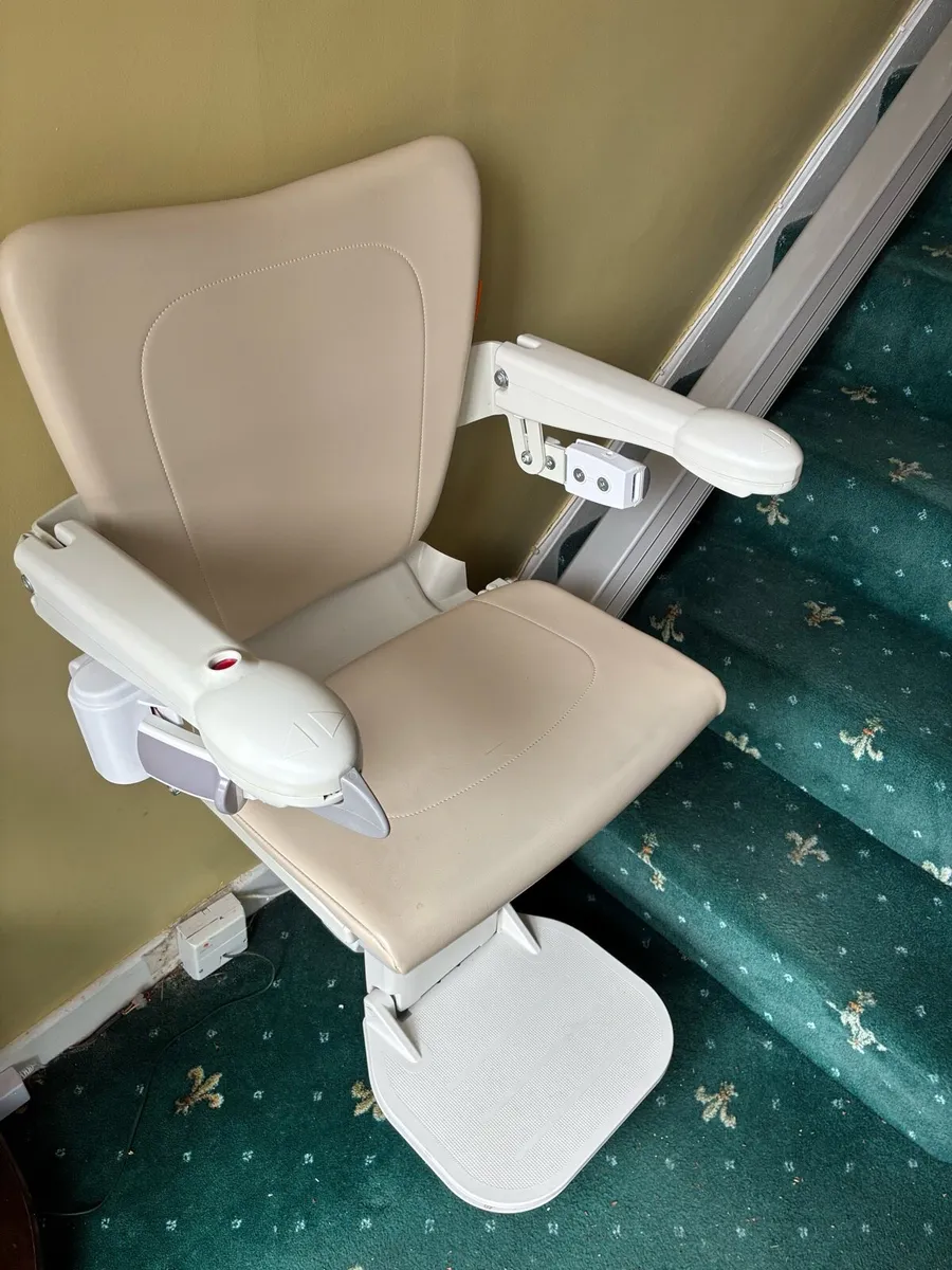 Stair chair lift - Image 2