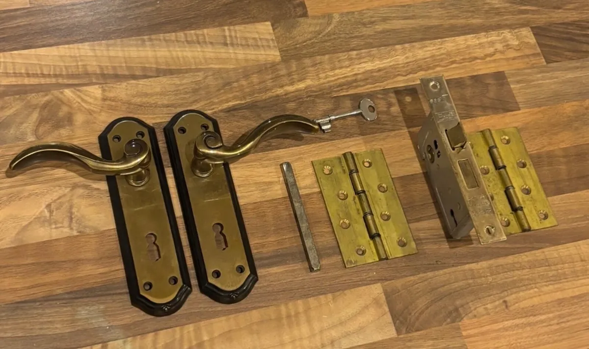 10x Brass Door Handle Sets – Good Condition - Image 1