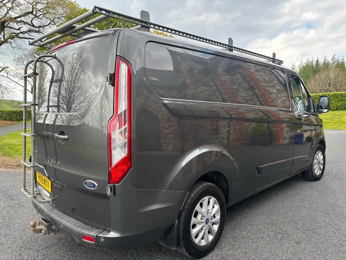 Ford Transit Custom LWB - Image 3