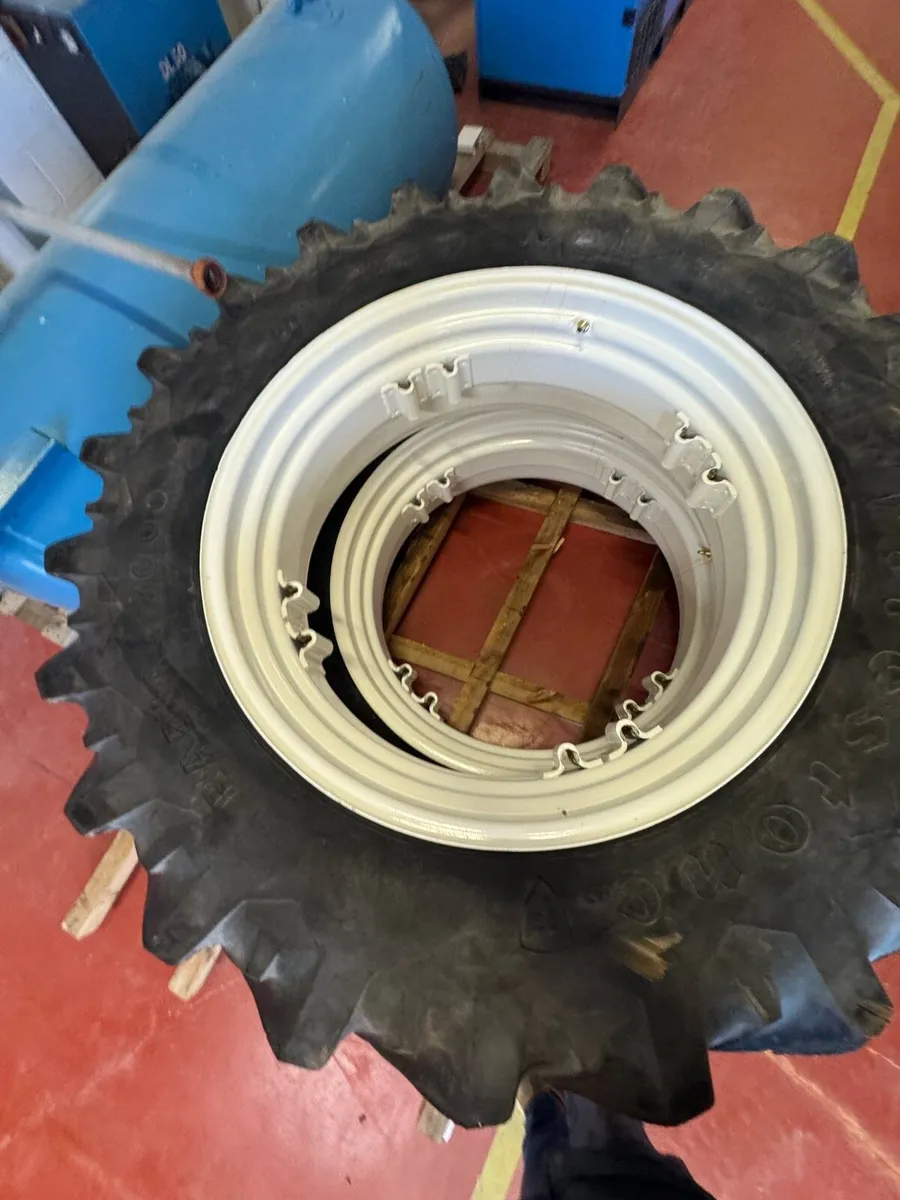 Ford rims 13.6/28 with Firestone Tyres - Image 3