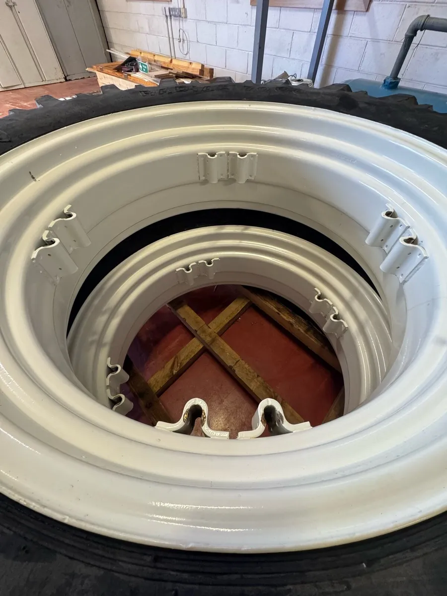 Ford rims 13.6/28 with Firestone Tyres - Image 4