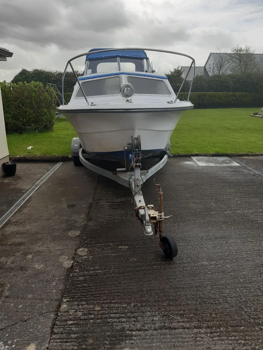 20 ft Norman Cabin Boat - Image 2