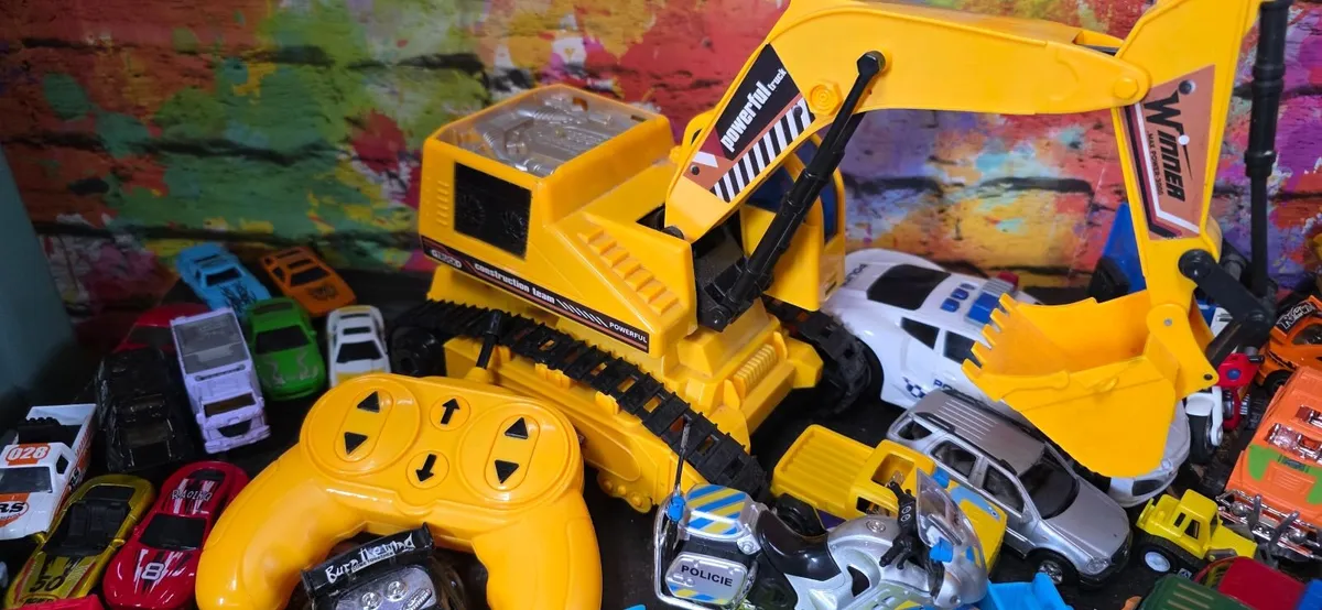 Toys car set 3 + Remote control car - Image 2