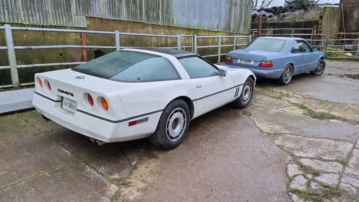 Chevrolet corvette C4 - Image 3