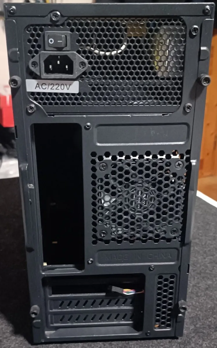 PC Case with 500W PSU - Image 4