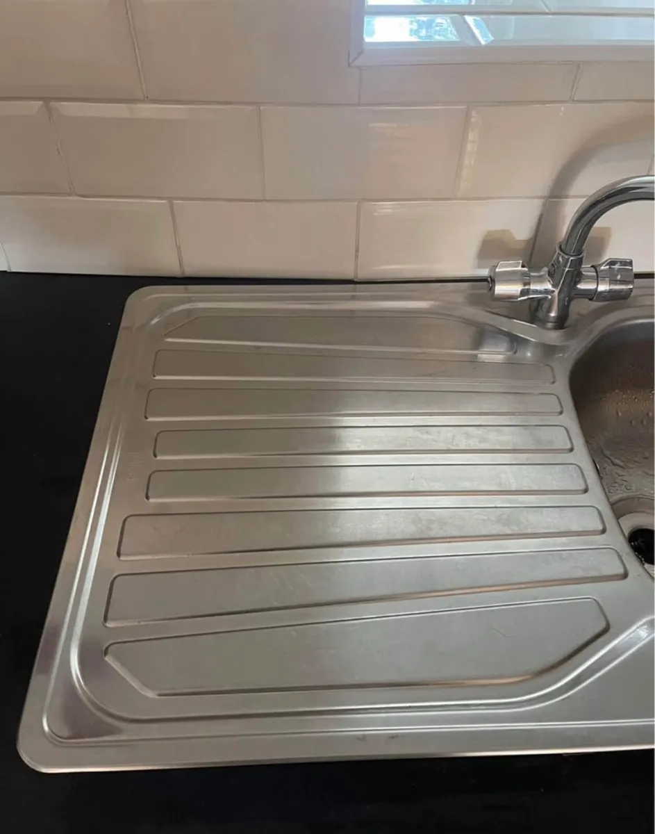 Stainless Steel Kitchen Sink & Tap - Image 3