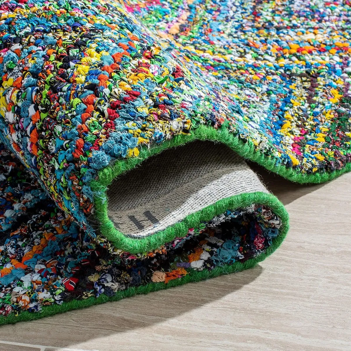 Transitional Indoor Hand Tufted Rectangle Area - Image 4