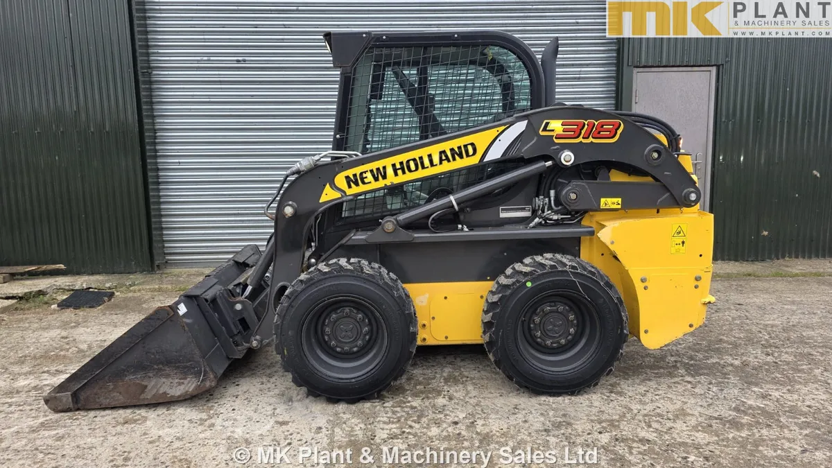 New Holland L318 Skid Steer Loader - Image 2