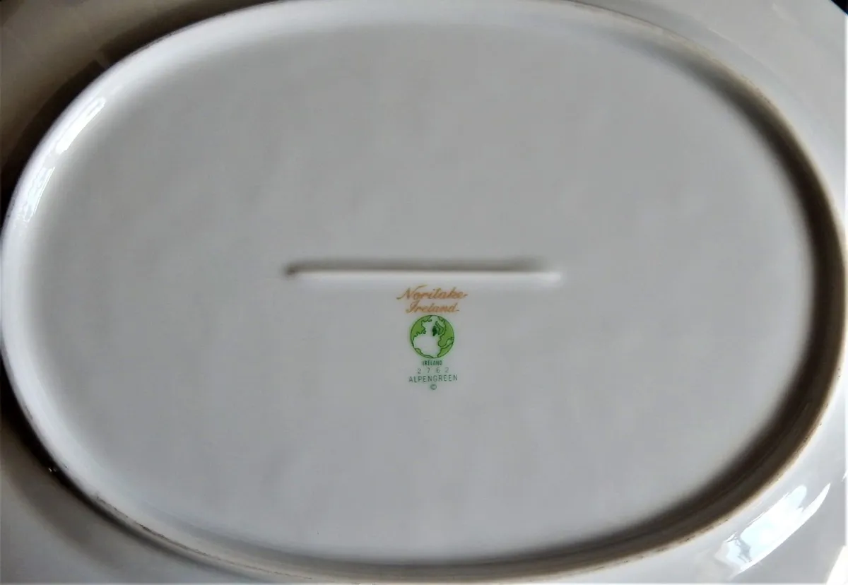Selection of Noritake Ireland Serving Pieces - Image 4