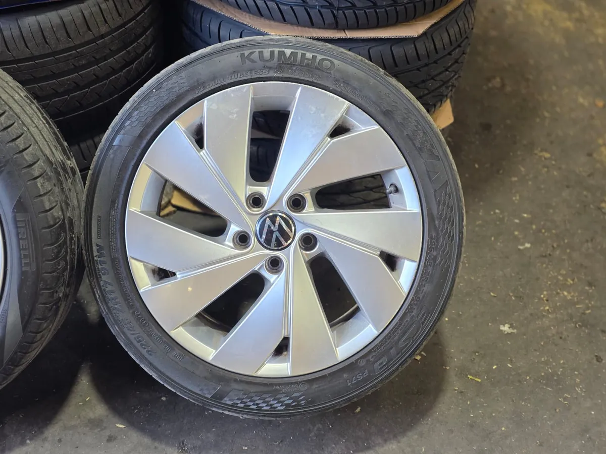 Genuine VW 17" Alloy Wheels 5X112 - Image 1