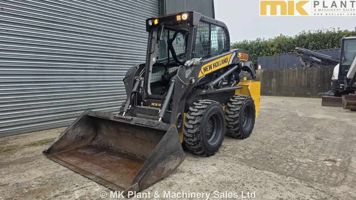New Holland L 318 Skid Steer Loader - Image 1