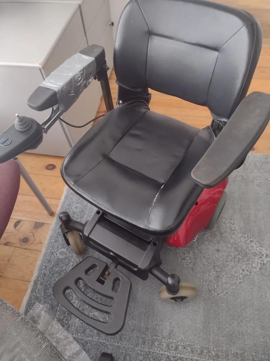 Electronic wheelchair - Image 3