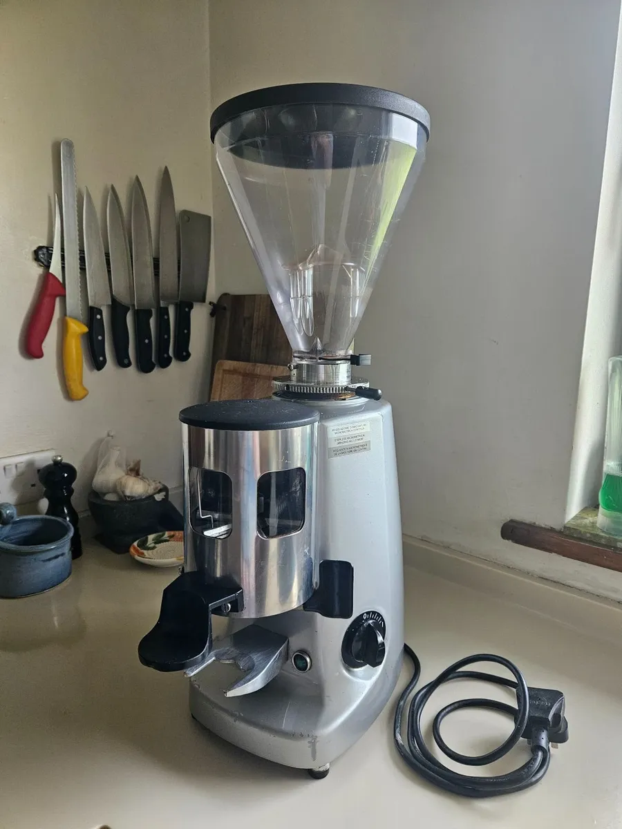 Coffee grinder commercial - Image 1