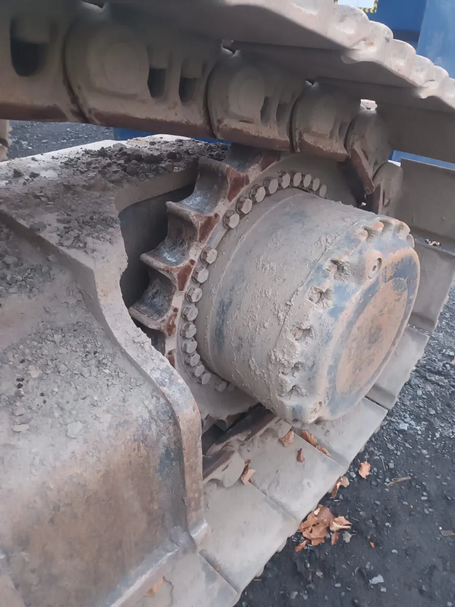 Doosan Excavator DX530LC-5 - Image 4