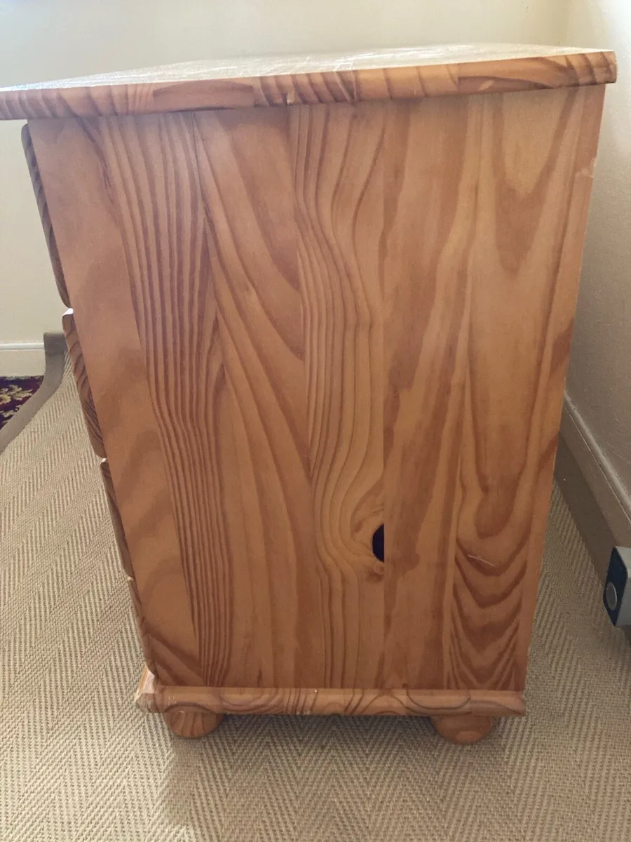 Pine Chest of Drawers - Image 2