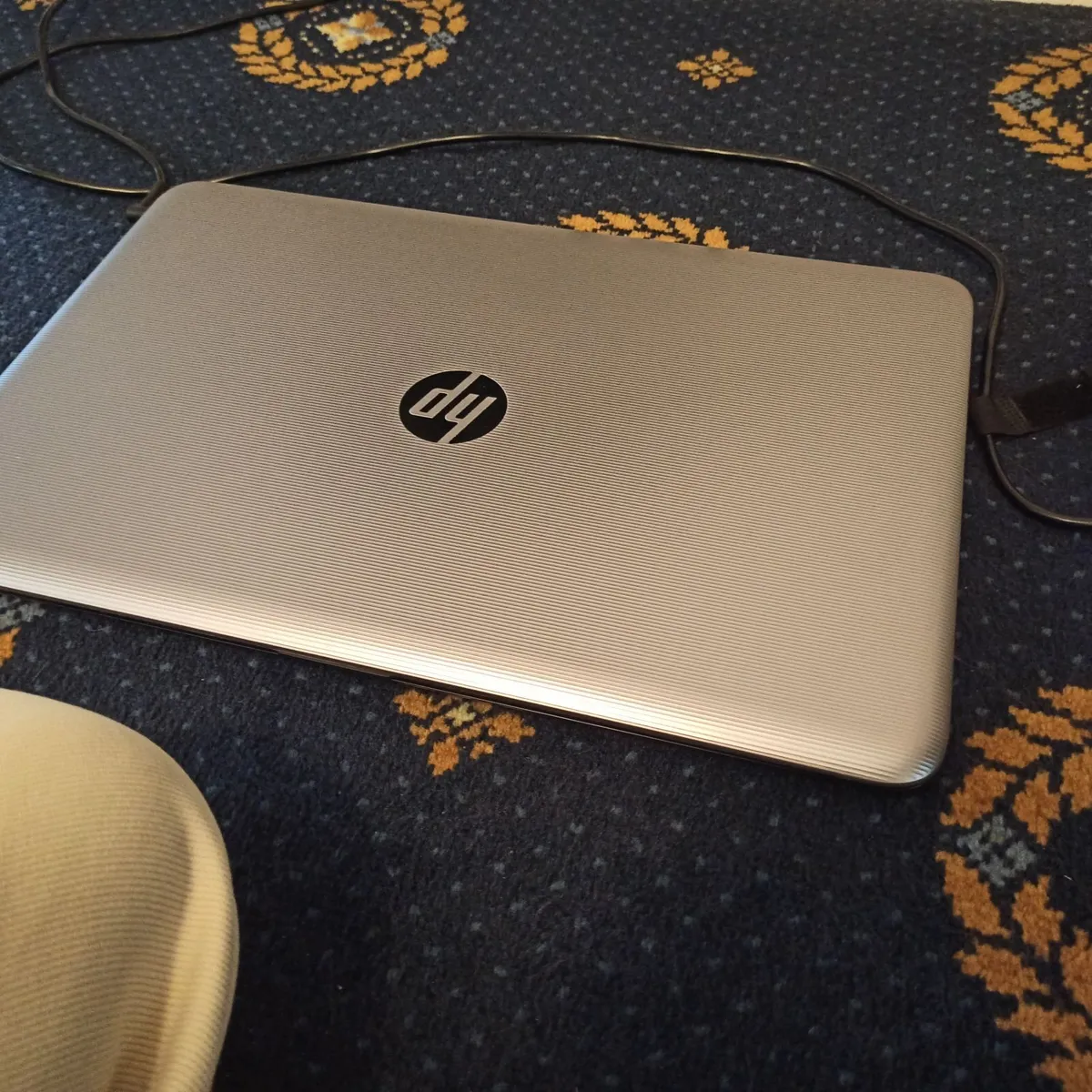 HP Laptop - Image 4