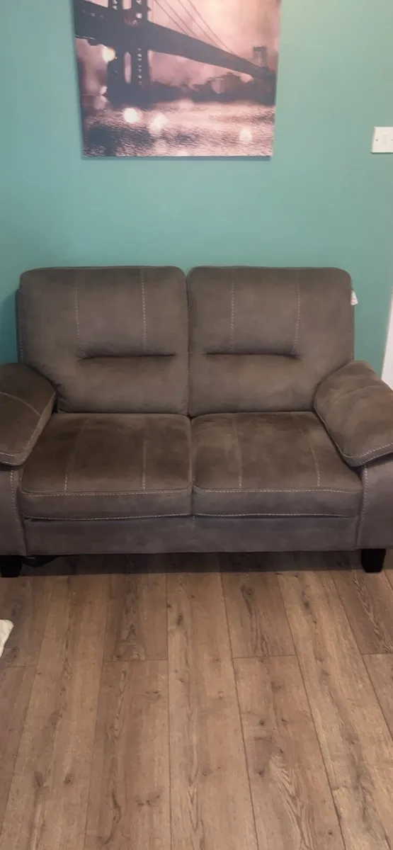 2 couches 2+2.5 seater - Image 2