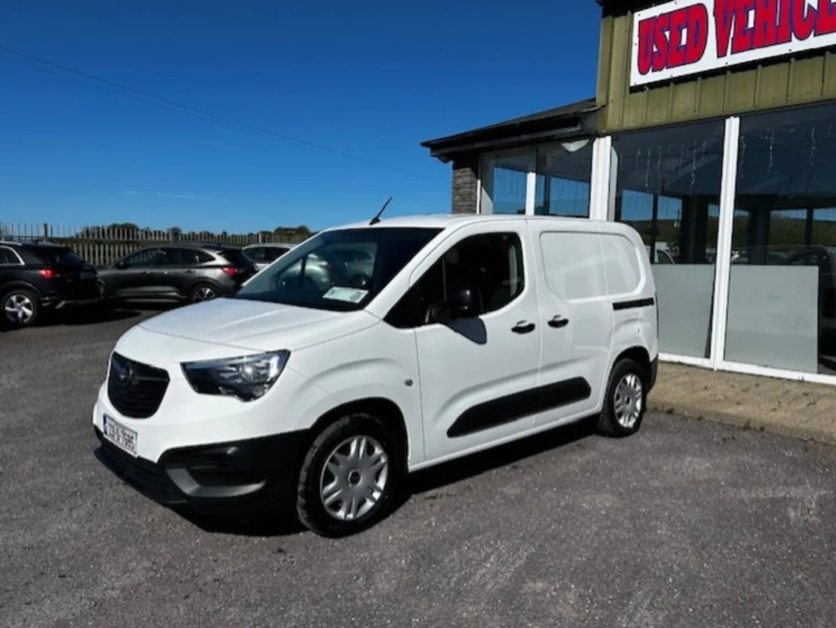 Opel Combo Low Milage - Image 2