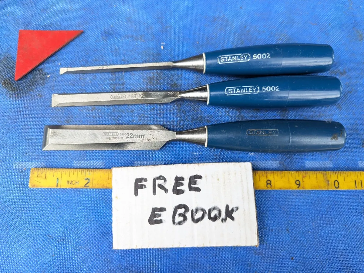 3 Stanley Chisels - Image 1