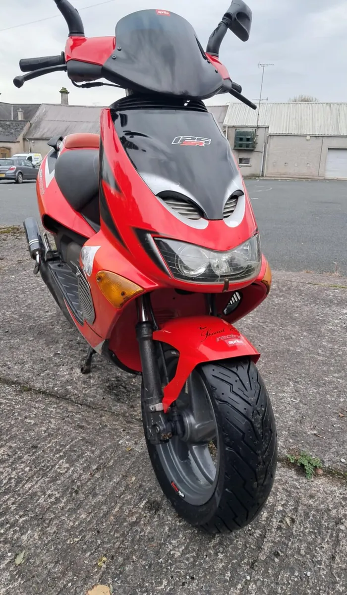 👉2 scooters 2000 125 Aprilia SR - Image 4