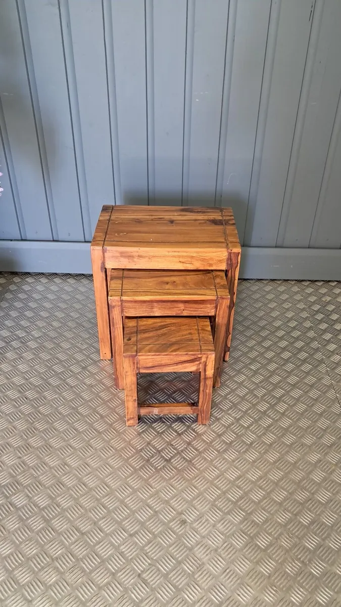 Nest of tables - Image 1