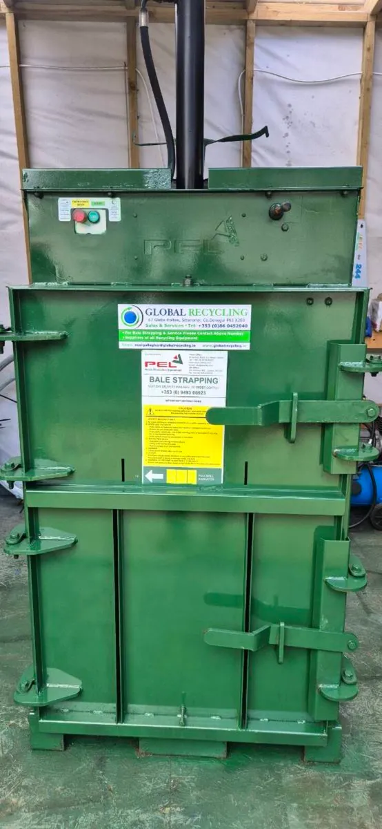 Cardboard baler compactor - Image 1