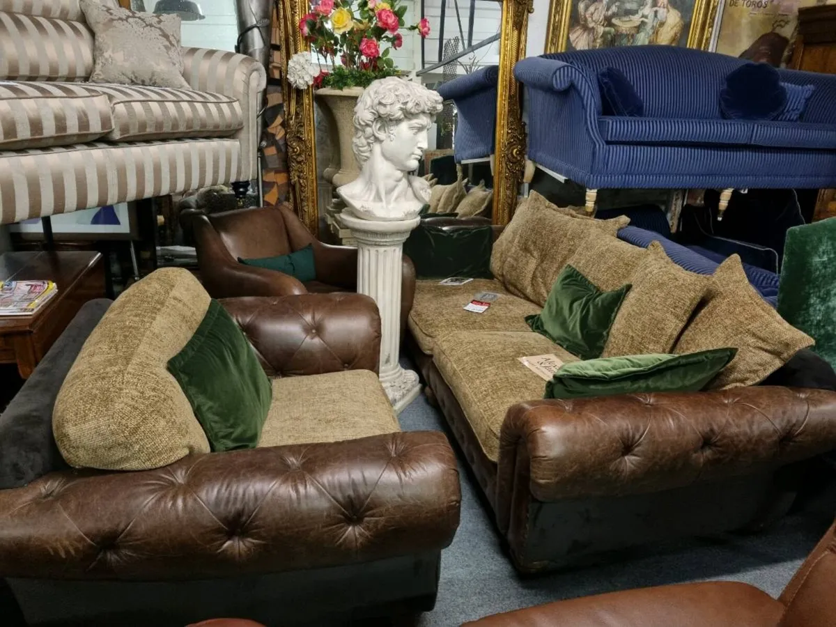 AJ 4 seater and chair