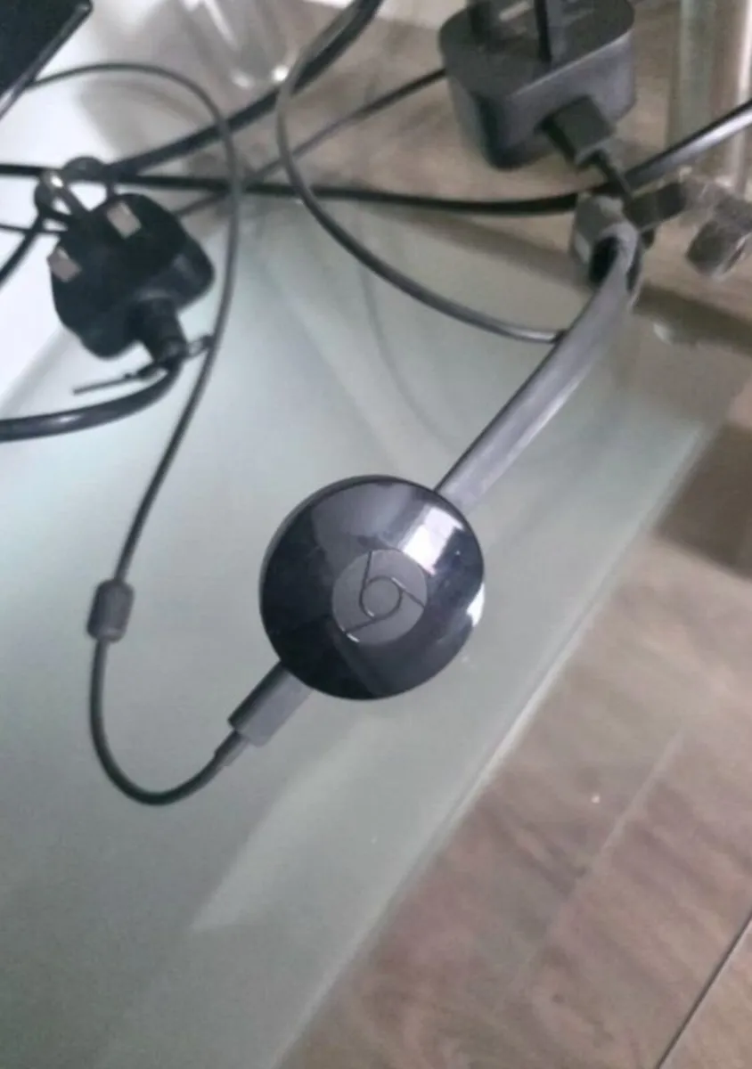 JVC 32 inch TV - Image 2