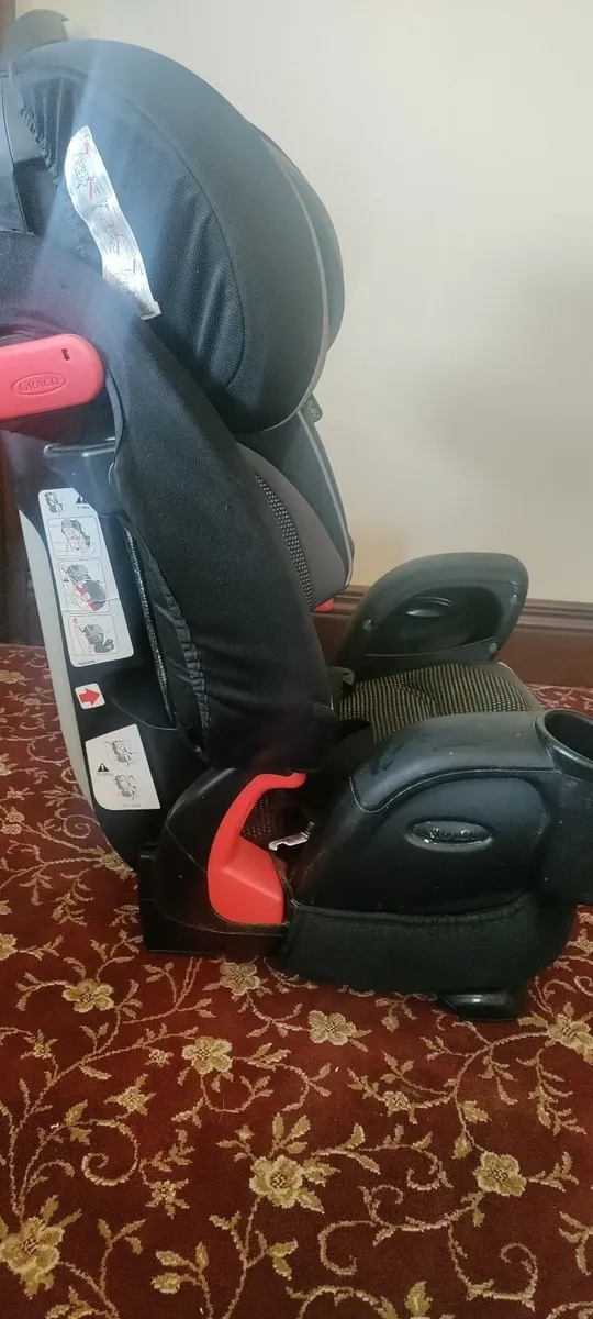 Child's Car Seat - Image 2