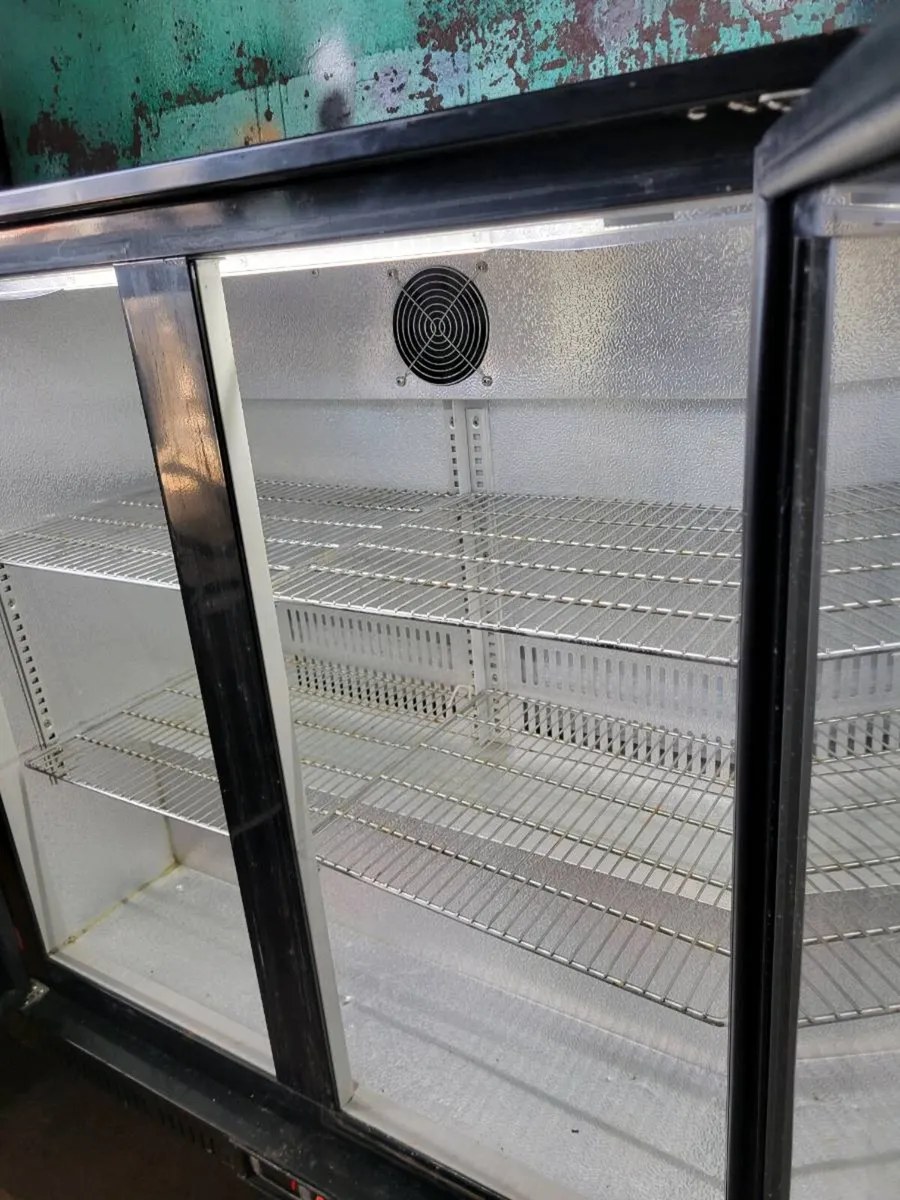 Fridge Bottle Cooler Undercounter UNIFROST - Image 3