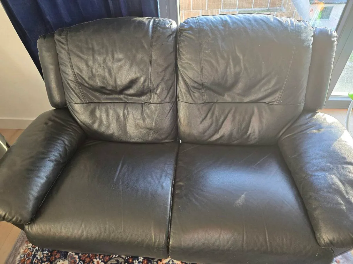 2 seater recliner - Image 1