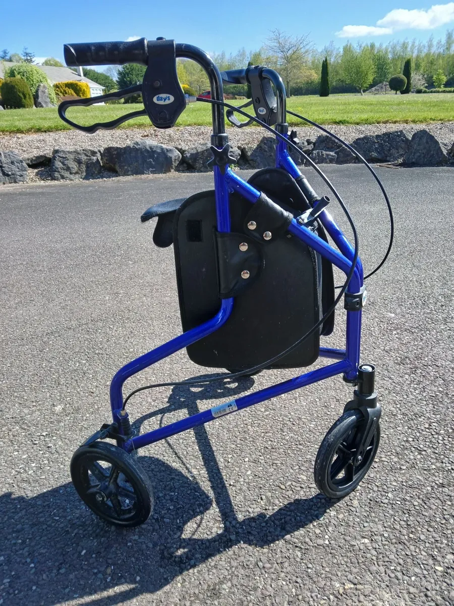 3 wheeled rollator ,walking aid - Image 3