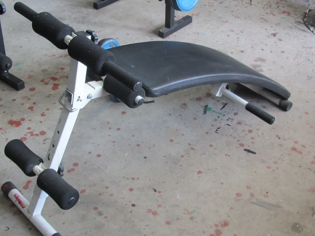 Weights bench and weights - Image 2