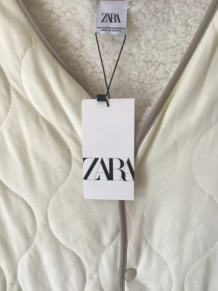 Unisex Gilet - Image 3