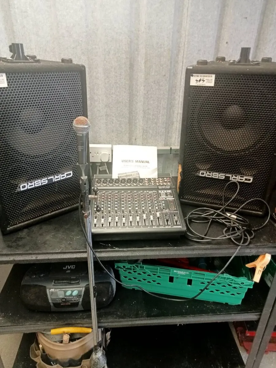 Speakers microphone mixer and fittings. - Image 3