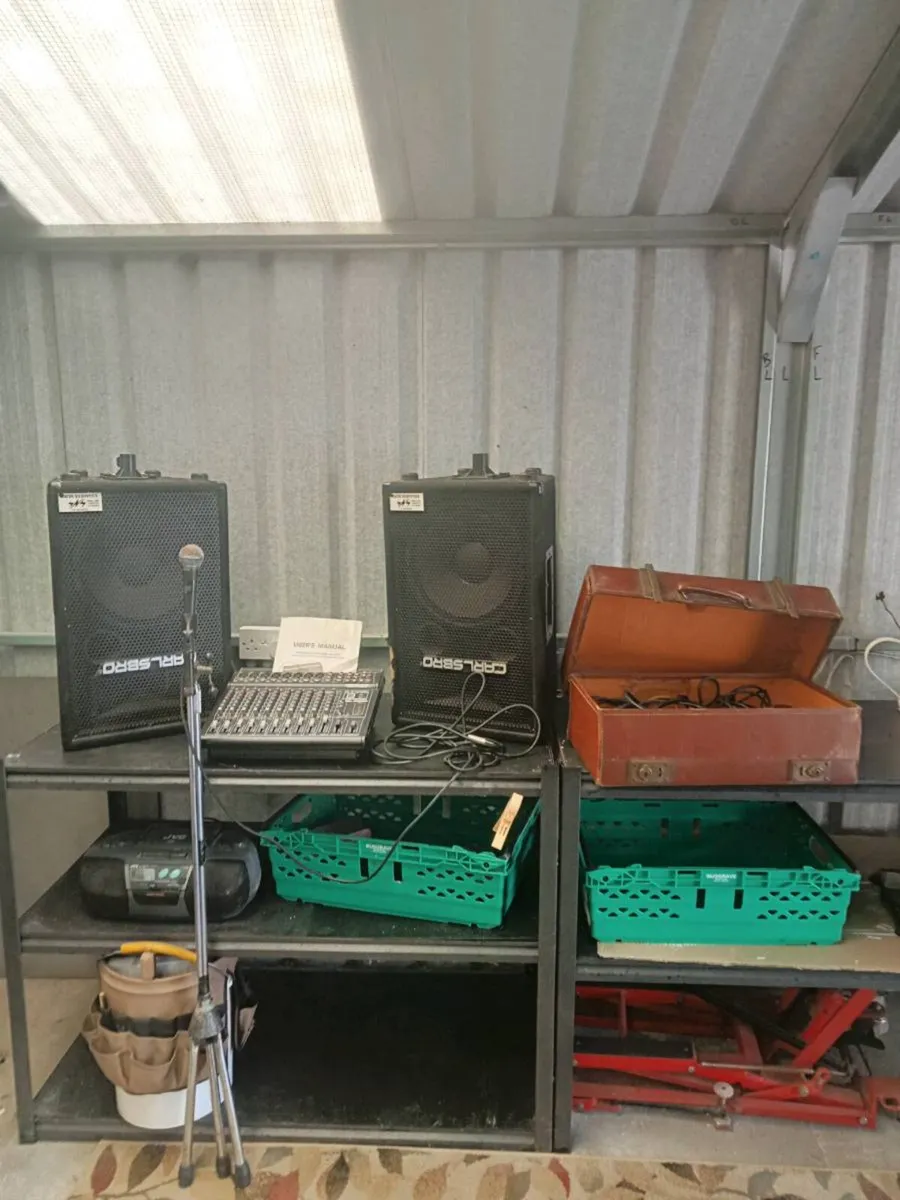 Speakers microphone mixer and fittings. - Image 4