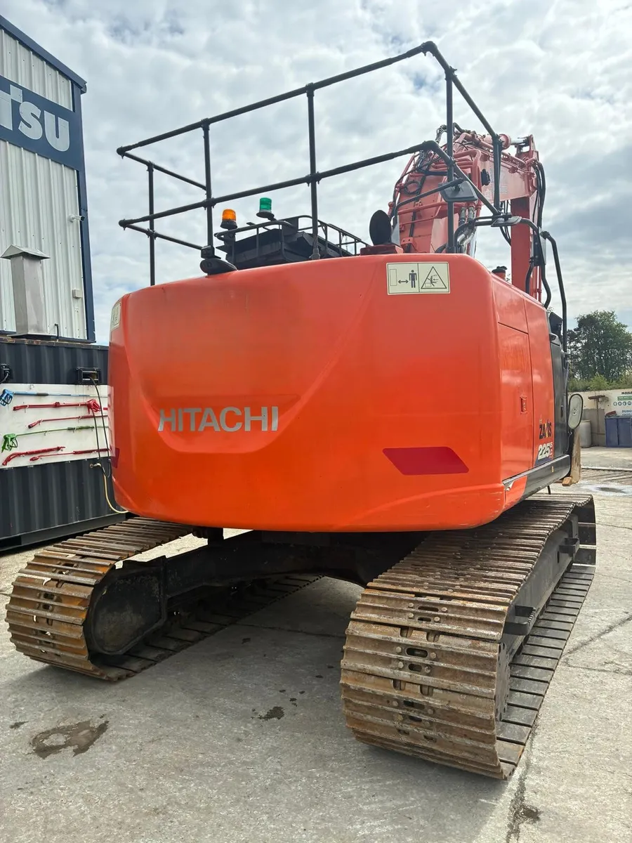 Hitachi ZX225USRLC-6 - Image 4