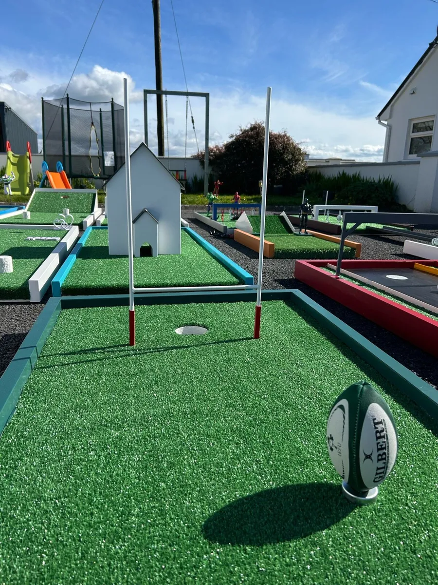 Business- Crazy Golf - Image 2