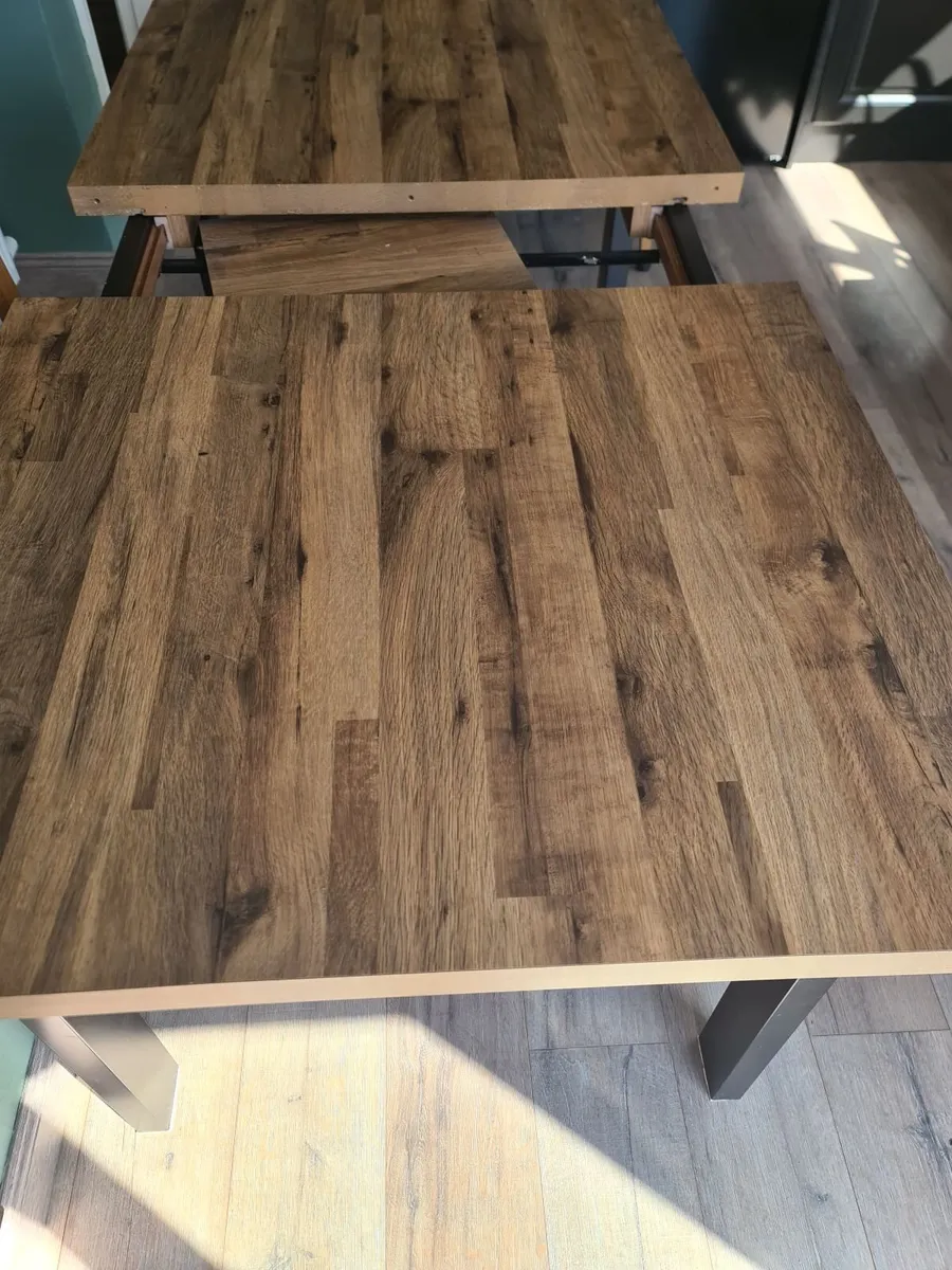 Dining table - Image 2