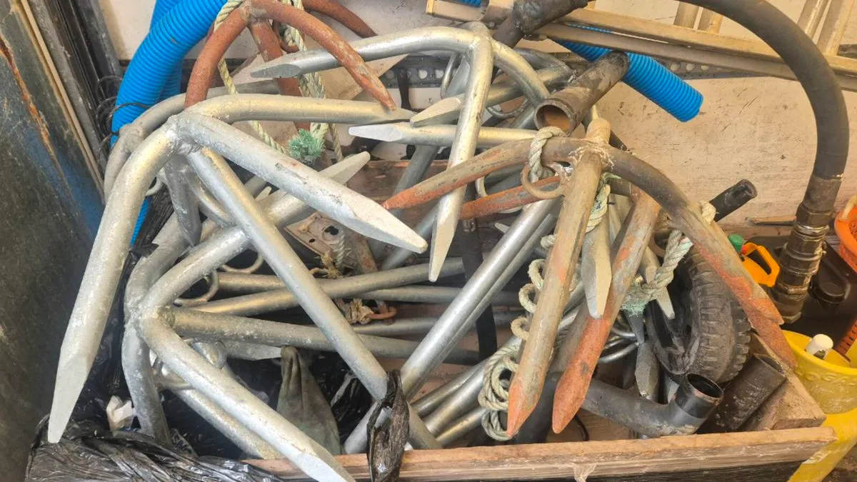 Anchors and whelk pots - Image 3